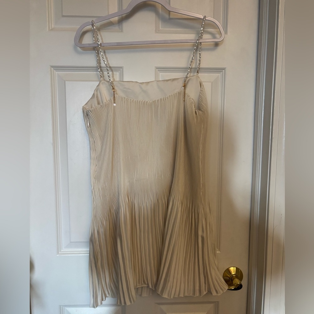 Abercrombie& Fitch Cream Pleated Mini Dress - Picture 7 of 9